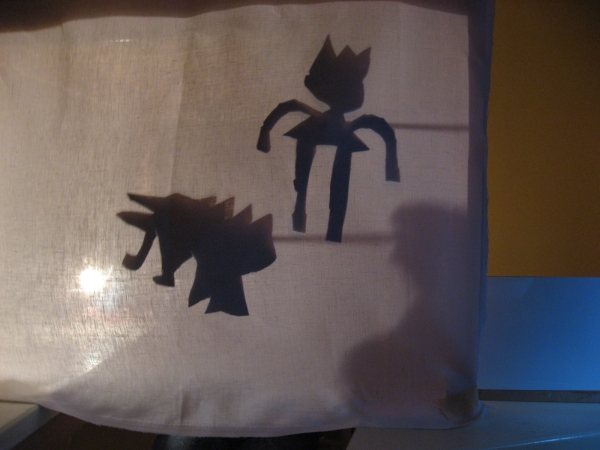Experimente mit Licht und Schatten