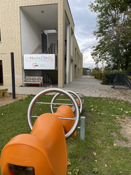 Unsere neue Wippe erfreut sich großer Beliebtheit.